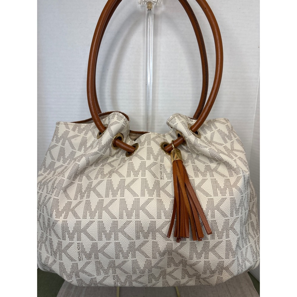 Michael Kors Monogram Drawstring Hobo Shoulder Bag Cream Tan NC0TDC